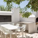 Kallos & Apartmán Naxos City