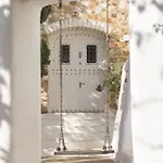 Kallos & Apartmán *