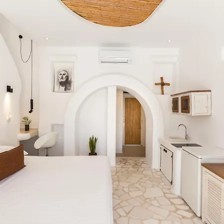 Kallos & Naxos City