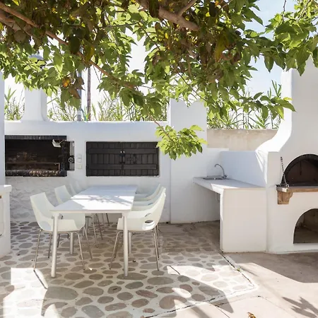 Kallos & Апартаменты Naxos City