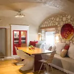 Kallos & Appartement