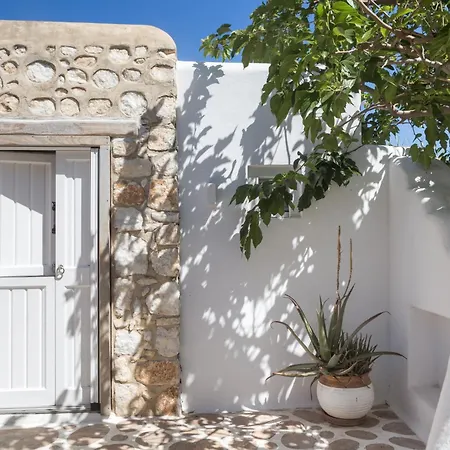 Kallos & * Naxos City