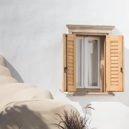 Kallos & Apartment Naxos City