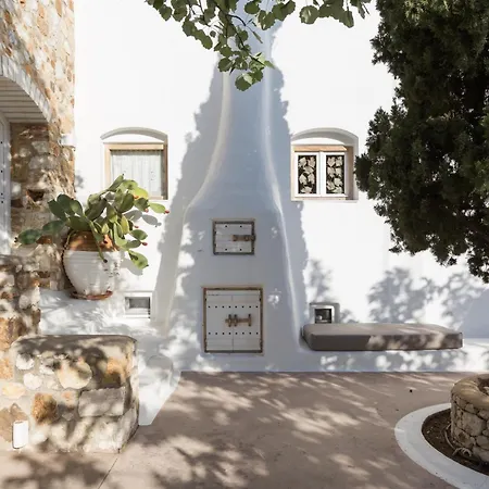 Kallos & Naxos City