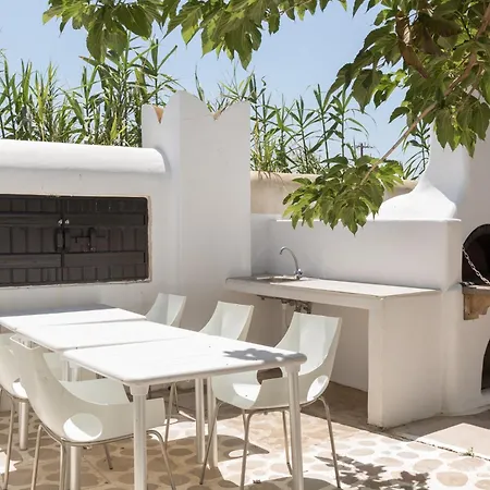 Kallos & Apartment Naxos City