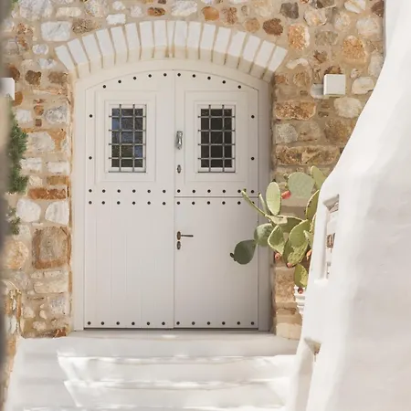 Kallos & Naxos City